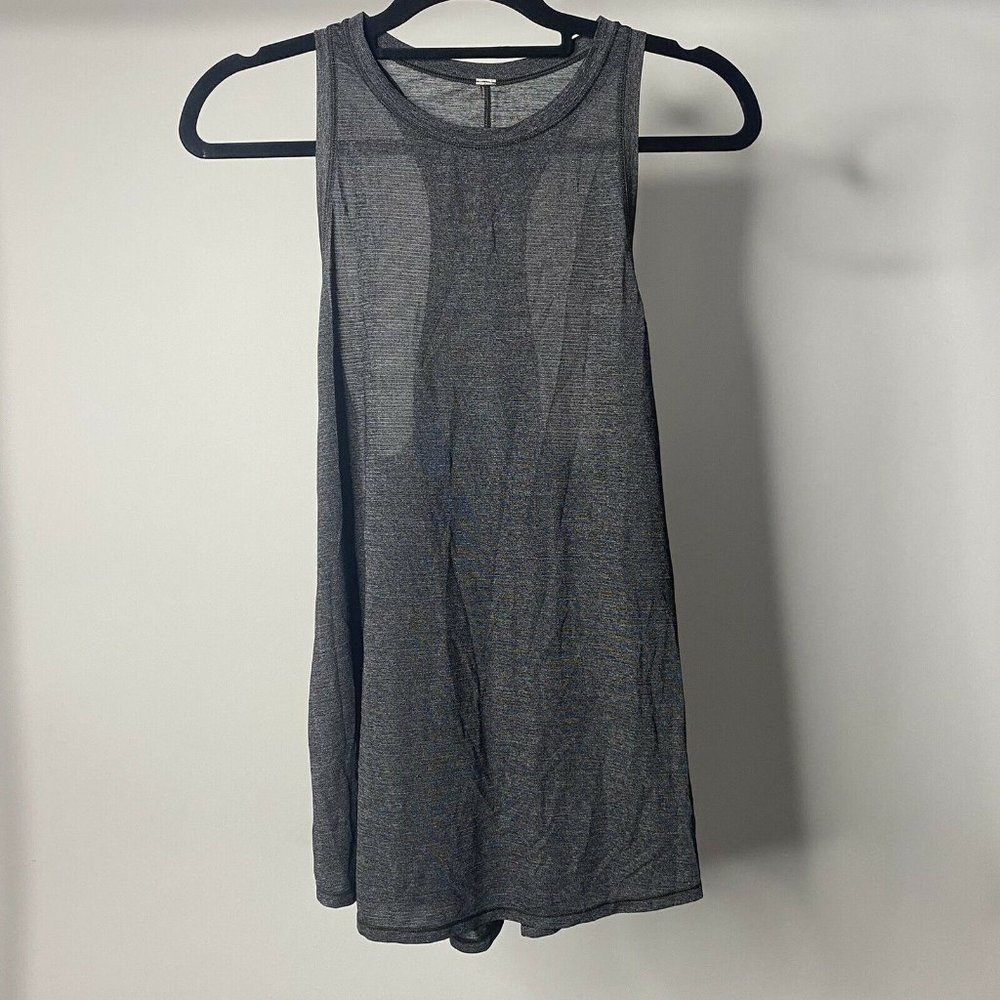 Lululemon Women's Hot Like Agni Singlet Tank Gray Racerback Split Back Athletic.